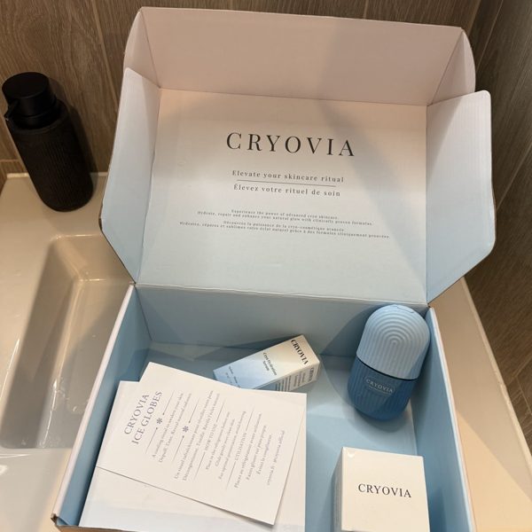 Colis CRYOVIA ouvert chez Valentine D.